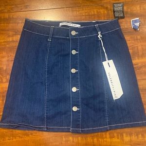 NWT CELEBRITY PINK BUTTON DOWN DEMIN MINI SKIRT